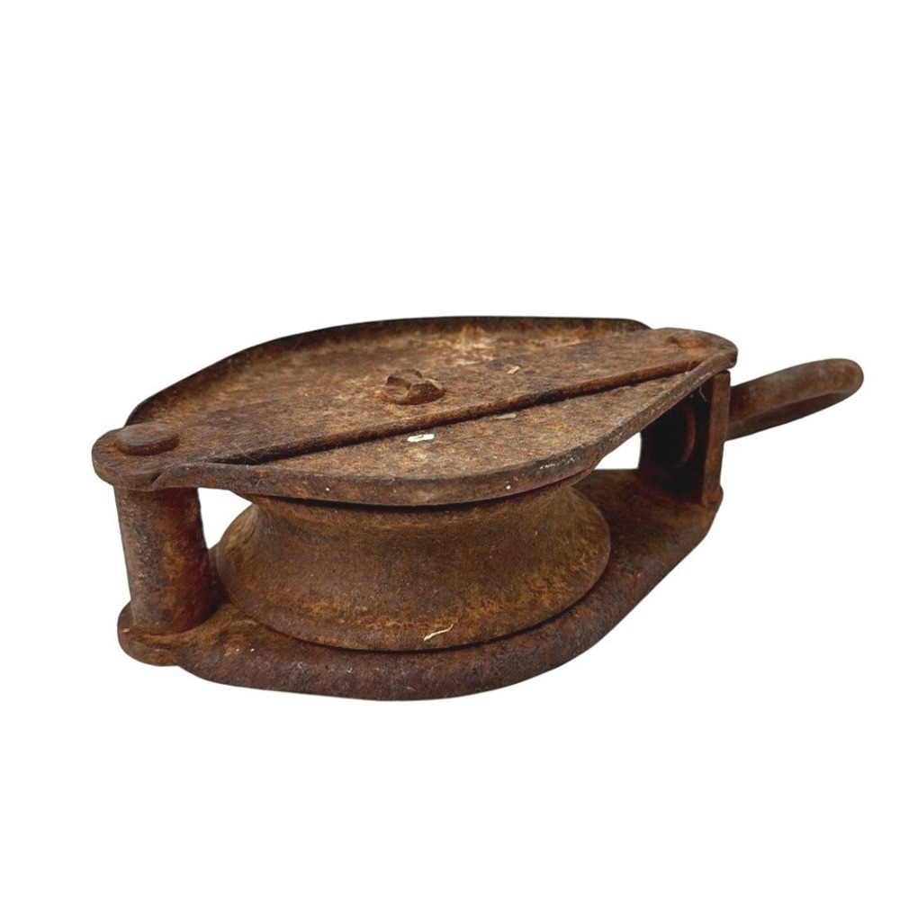 Vintage Antique Cast Iron Single Wheel Pulley Block Swivel‎ Eye Hook Industrial